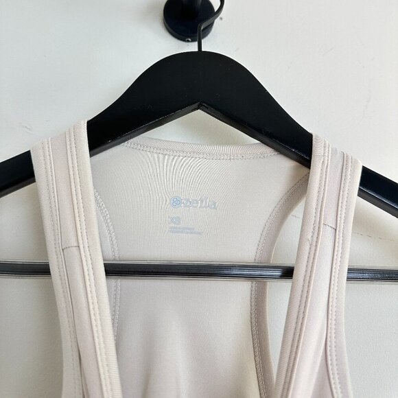 Elegant White Sleeveless Dress - Picture 6 of 16